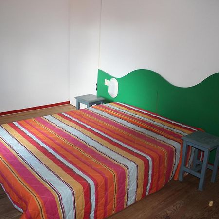 Residence Nemea Les Rives De Saint Brice Арес Екстериор снимка