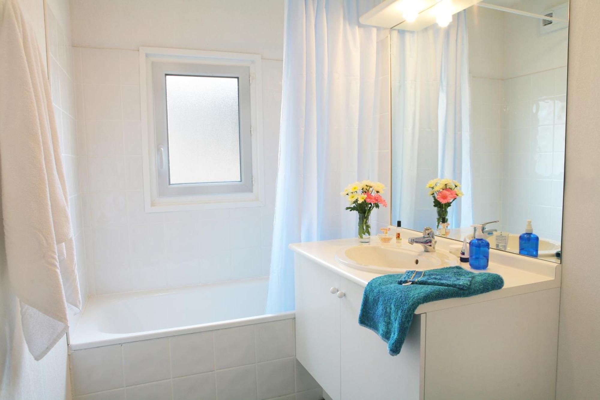 Residence Nemea Les Rives De Saint Brice Арес Екстериор снимка