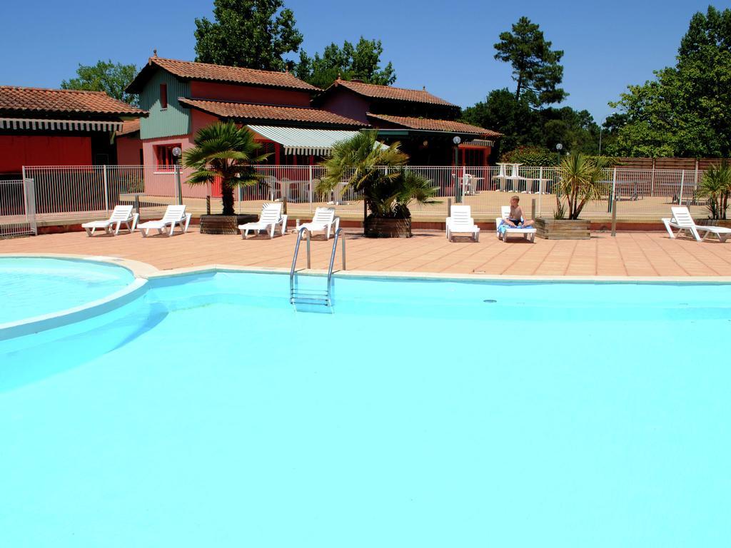 Residence Nemea Les Rives De Saint Brice Арес Екстериор снимка