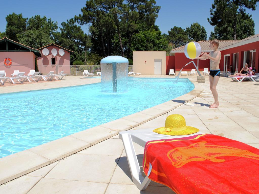 Residence Nemea Les Rives De Saint Brice Арес Екстериор снимка