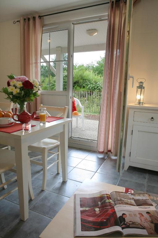 Residence Nemea Les Rives De Saint Brice Арес Стая снимка