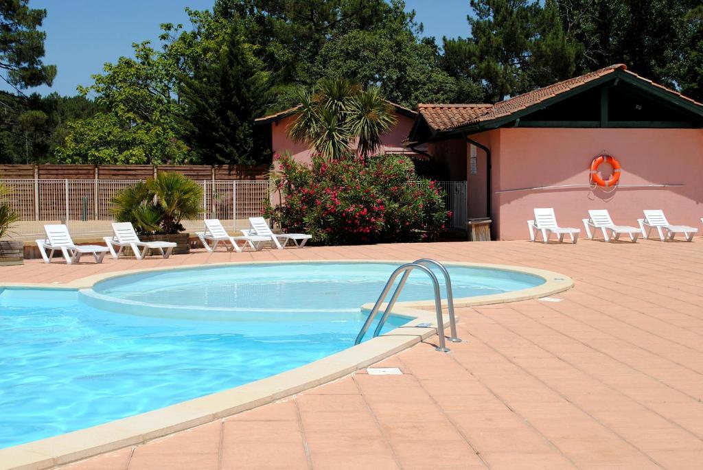 Residence Nemea Les Rives De Saint Brice Арес Екстериор снимка