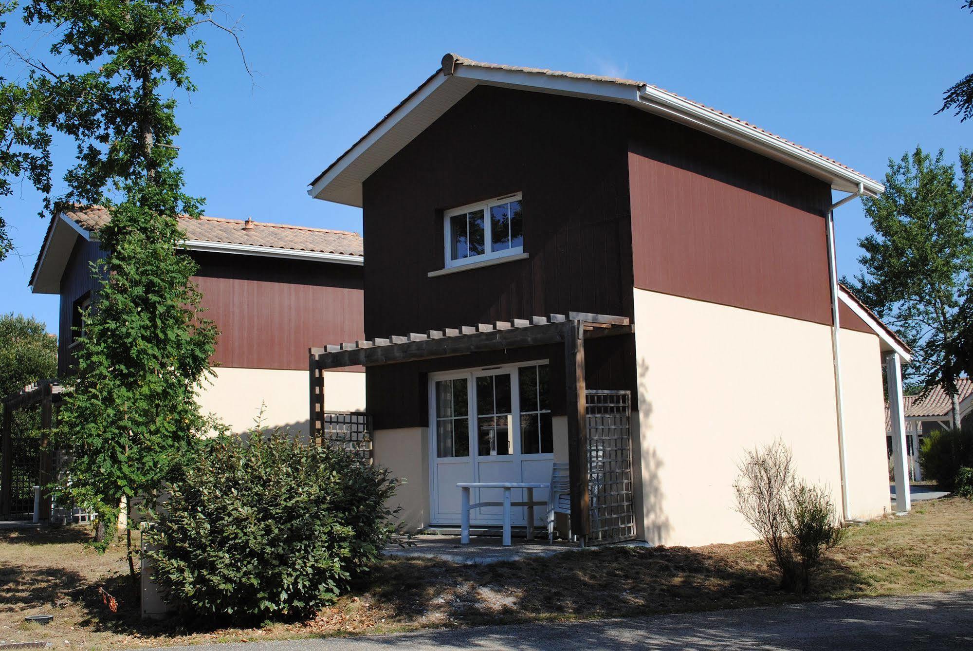 Residence Nemea Les Rives De Saint Brice Арес Екстериор снимка